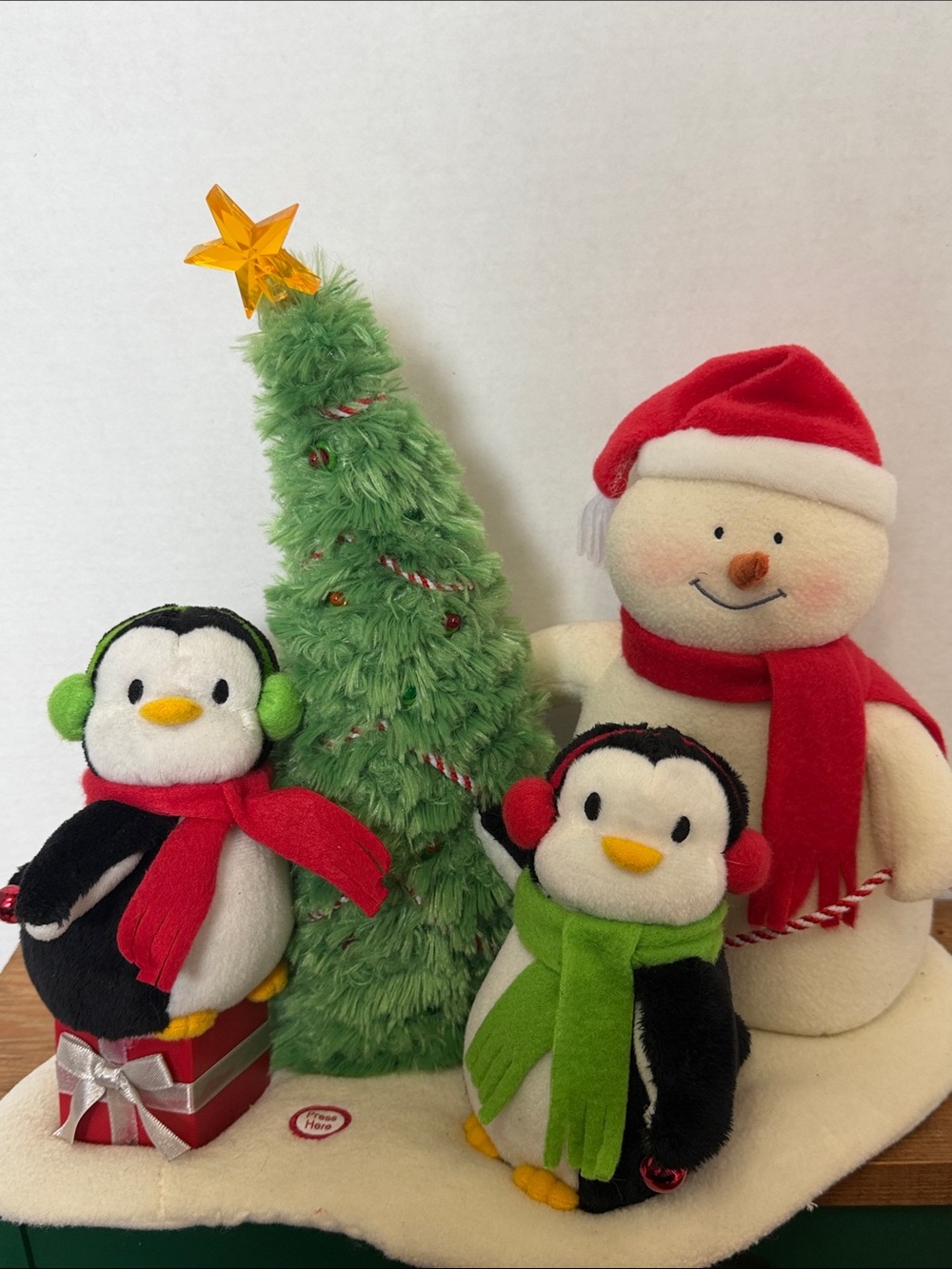 Hallmark Jingle Pals Singing Snowman Penguins Very Merry Trio Christmas 2006